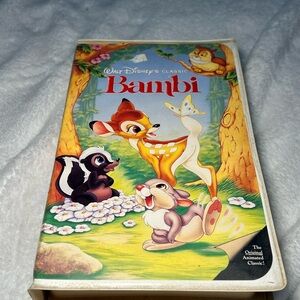 Walt Disney's Classic Bambi VHS Tape Black Diamond The Classics 942 Clamshell